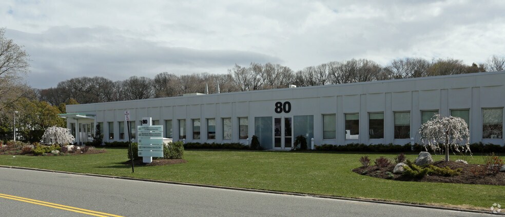 Primary Photo Of 80 Crossways Park Dr, Woodbury Office For Lease