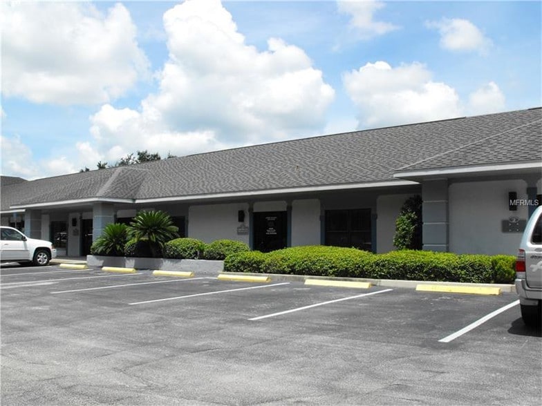More Photos Of 918 Rolling Acres Rd, Lady Lake Medical For Lease