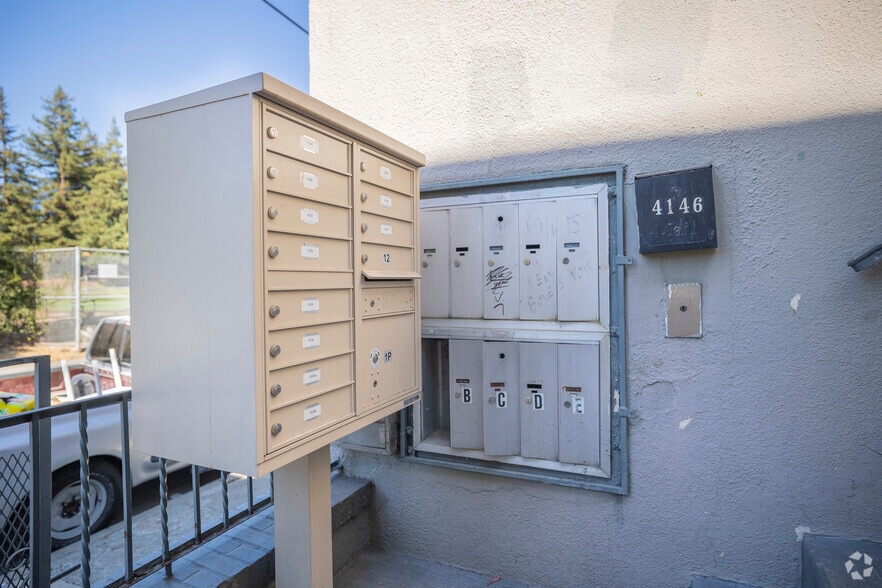 More Photos Of 2601-2605 High St, Oakland Apartments For Sale