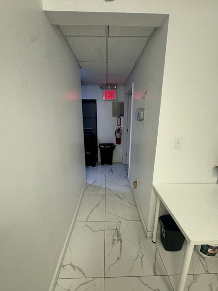 More Photos Of 8237 164th St, Jamaica Storefront For Lease