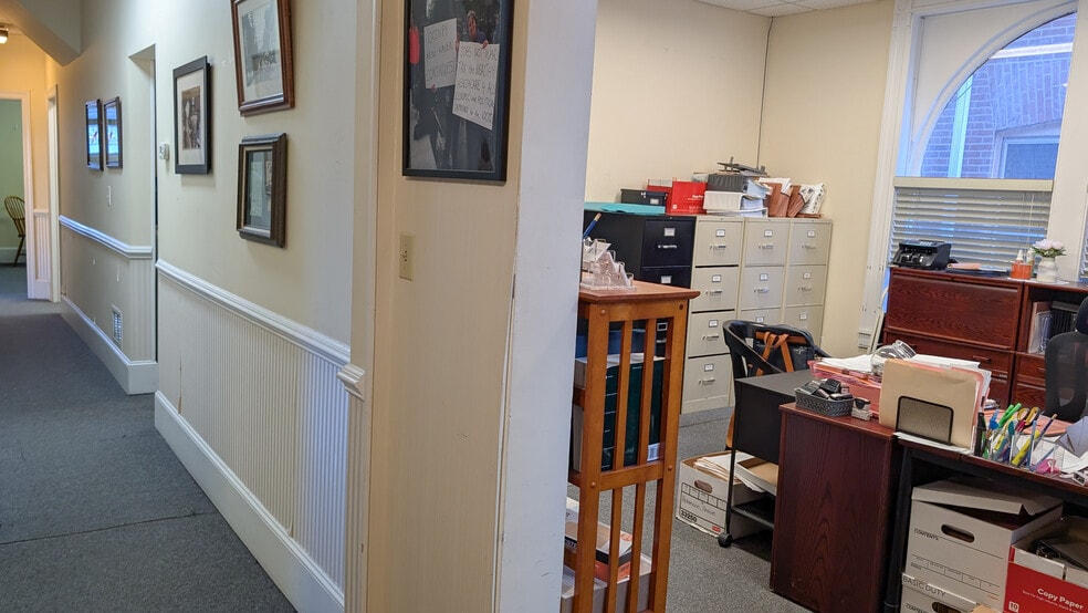 More Photos Of 383 Orange St, New Haven Apartments For Lease