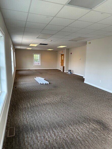 More Photos Of 532-534 Main St, Weymouth Office For Lease