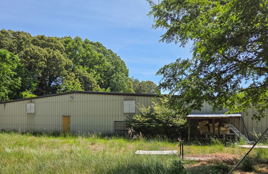 More Photos Of 248 W Franklinville St, Staley Manufacturing For Sale