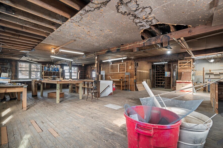 More Photos Of 309 Main St, Emlenton General Retail For Sale