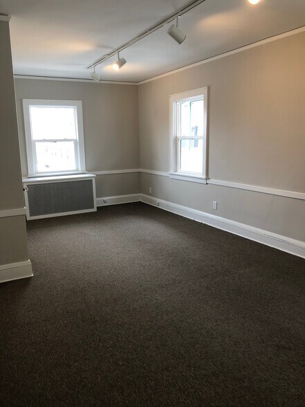 More Photos Of 840 Grand Ave, Saint Paul Freestanding For Lease