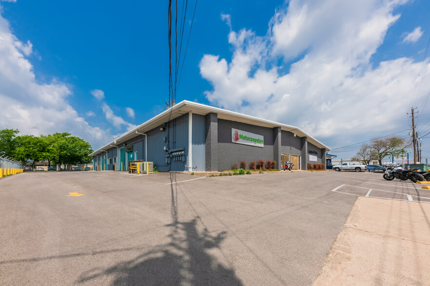 Primary Photo Of 3924 Woodbury Dr, Austin Warehouse For Lease