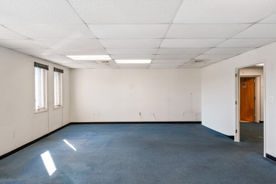 More Photos Of 3859-3871 Plaza Dr, Fairfax Office For Sale