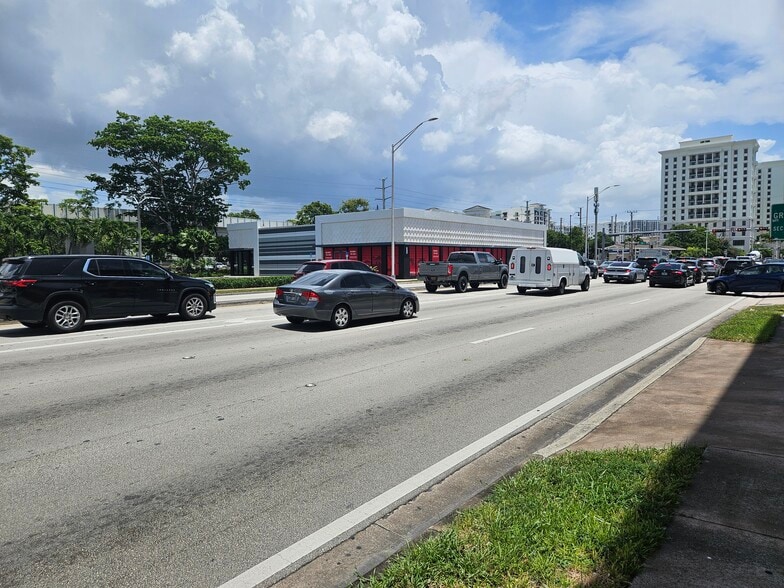 More Photos Of 420 S Dixie Hwy, Coral Gables Loft Creative Space For Sale