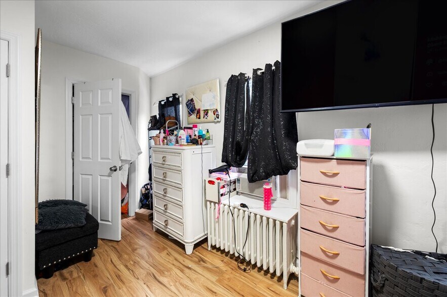 More Photos Of 114 Ferris Ave, White Plains Multifamily For Sale