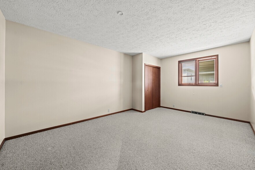 More Photos Of 832 S Main St, Canton Specialty For Sale