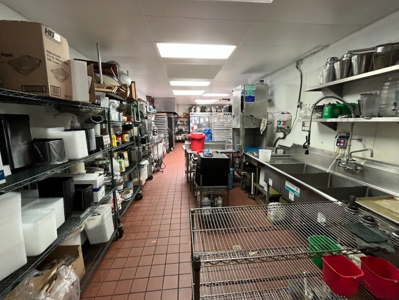 Primary Photo Of 3048 Fletcher Dr, Los Angeles Food Processing For Lease