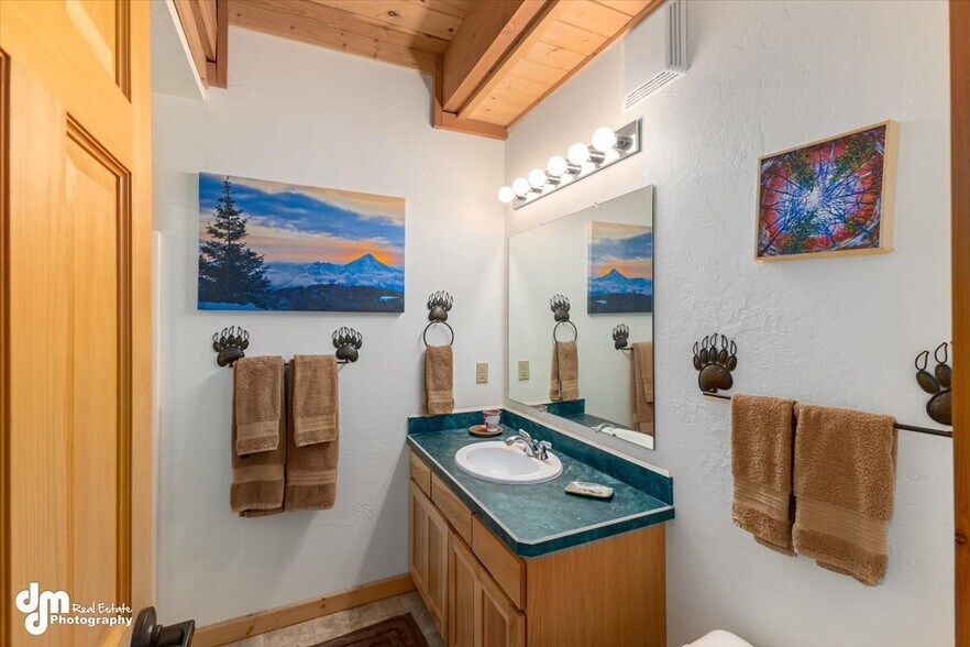 More Photos Of 139 Skyline Dr, Homer Specialty For Sale