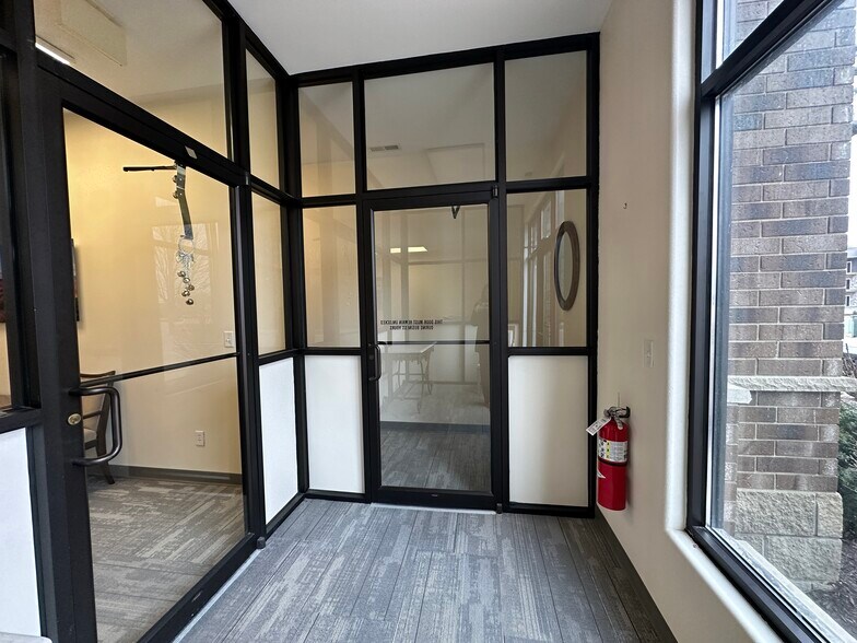 More Photos Of 580 Madison Ave, North Liberty Office For Sale