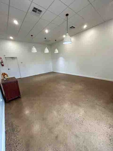 More Photos Of 16776 State Highway 33, Kingfisher Warehouse For Sale