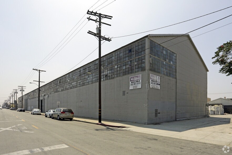 More Photos Of 2040-2068 E 37th St, Vernon Warehouse For Lease