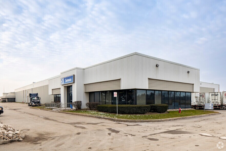More Photos Of 7420 Bramalea Rd, Mississauga Warehouse For Lease