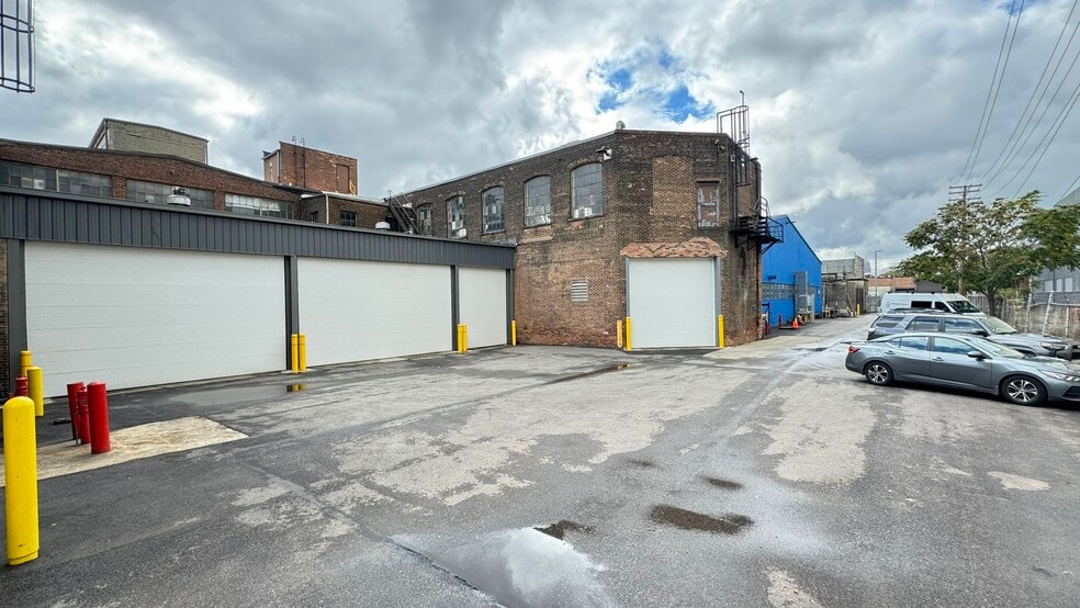 More Photos Of 5401 Hamilton Ave, Cleveland Warehouse For Lease