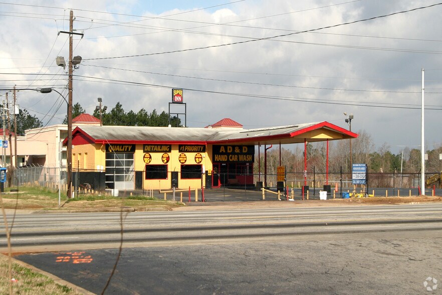 More Photos Of 2641 Wesley Chapel Rd, Decatur Freestanding For Sale