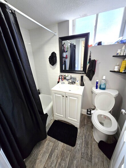 More Photos Of 2409 S Lyndale Ave, Minneapolis Multifamily For Sale