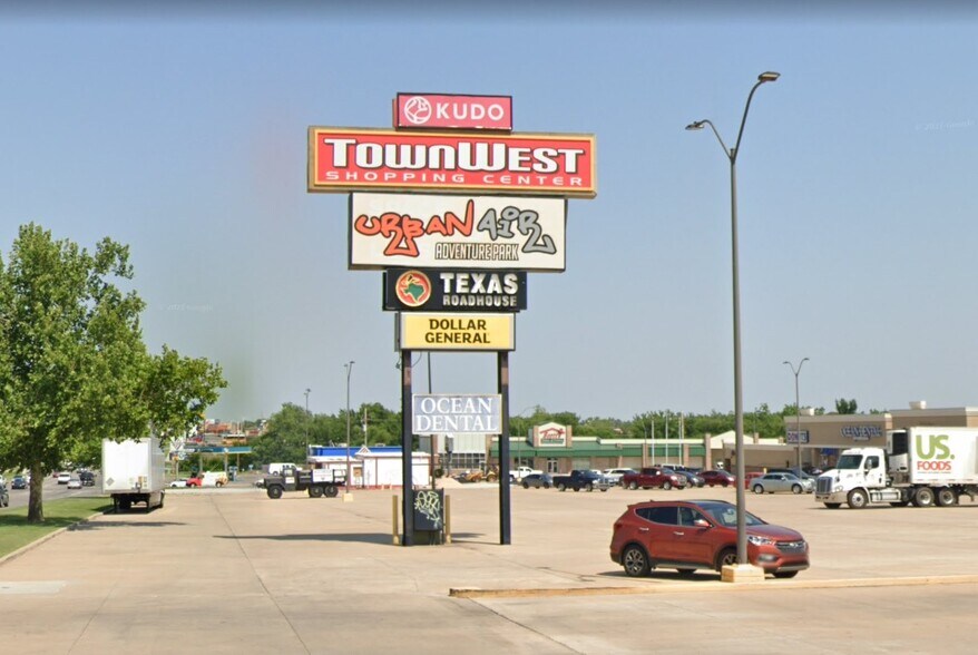 More Photos Of 5312-5340 NW Cache Rd, Lawton General Retail For Lease