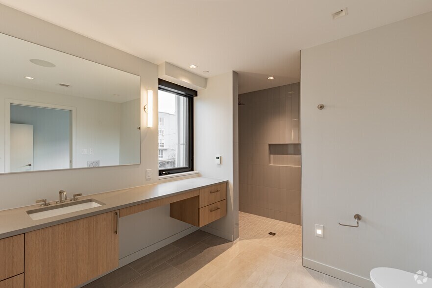 More Photos Of 2871 SE Division St, Portland Apartments For Lease