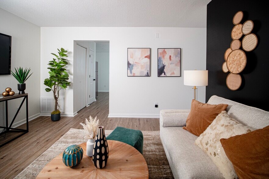 More Photos Of 4509-4511 Old Louisville Rd, Garden City Apartments For Sale