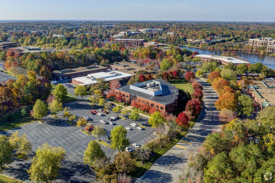 More Photos Of 5101 Cox Rd, Glen Allen Office For Lease