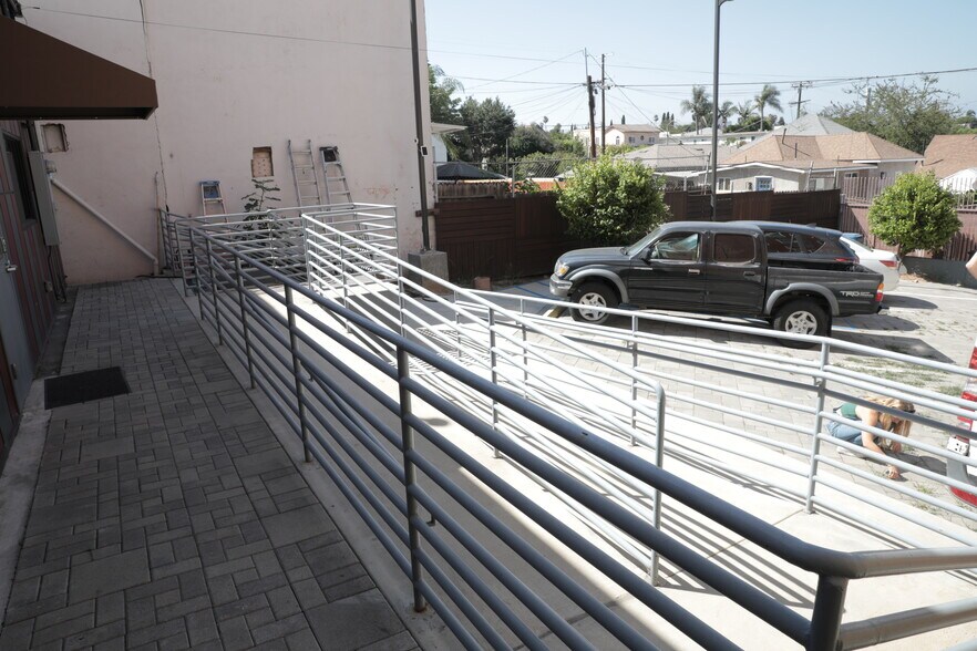 More Photos Of 2909 E 1st St, Los Angeles Office For Sale