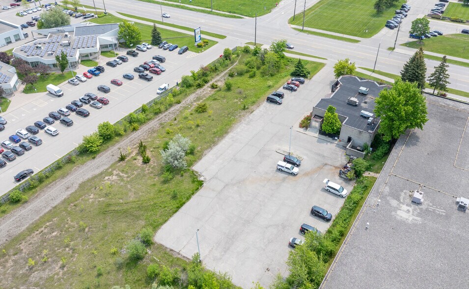 More Photos Of 383 Woodlawn Rd W, Guelph Restaurant For Sale