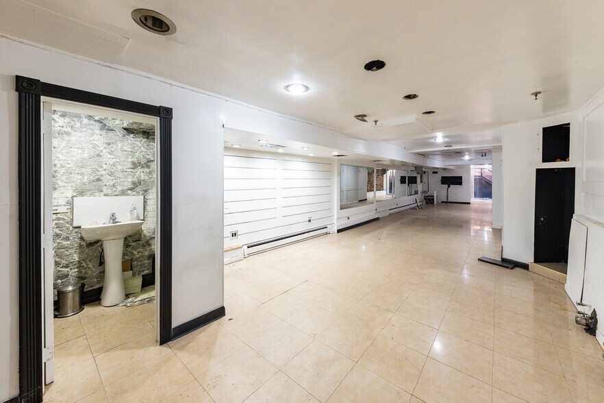 More Photos Of 448 E 79th St, New York Apartments For Lease