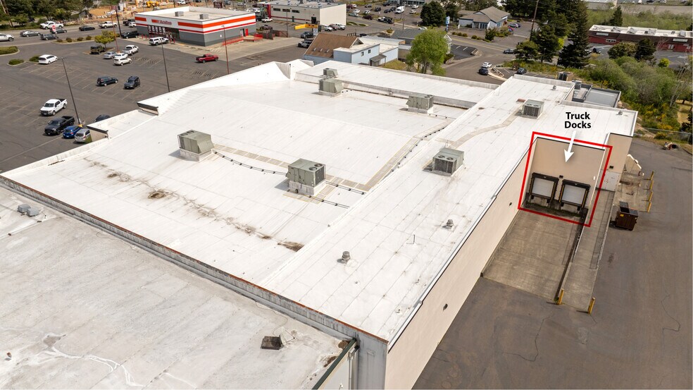 More Photos Of 2121 Newmark St, North Bend Department Store For Lease