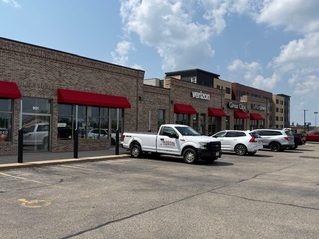 More Photos Of 905 W Clairemont Ave, Eau Claire Storefront For Lease