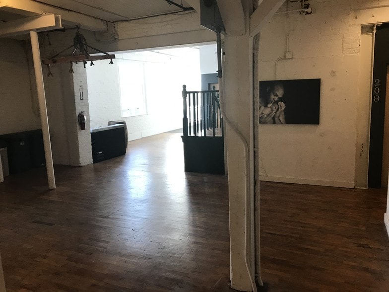 More Photos Of 1906 N Armenia Ave, Tampa Loft Creative Space For Lease