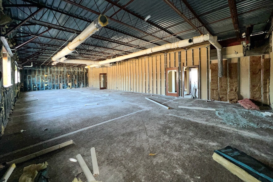 More Photos Of 3200 E Memorial Rd, Edmond Medical For Sale