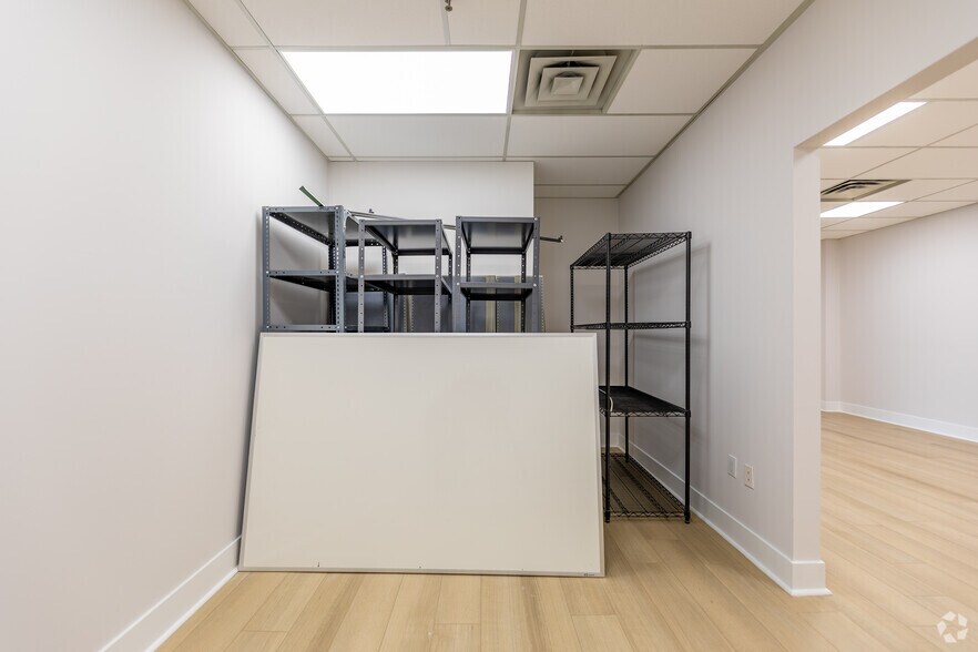 More Photos Of 2770 14th Ave, Markham Office For Lease