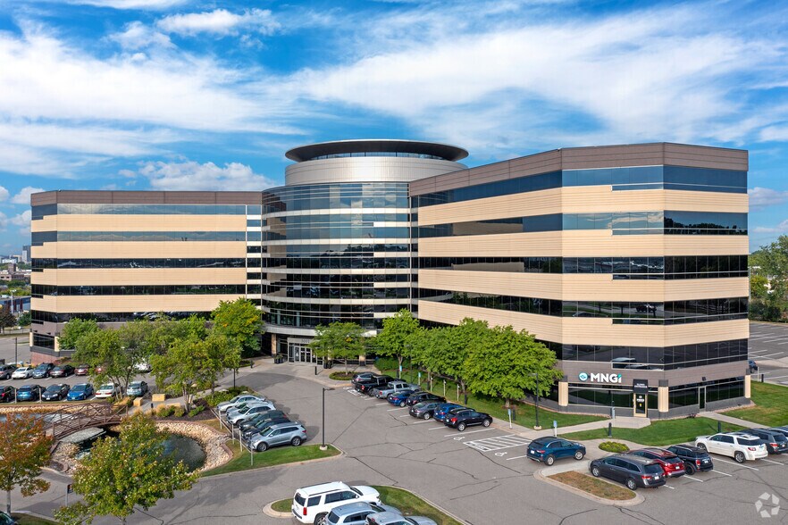 Primary Photo Of 3001 NE Broadway St, Minneapolis Office For Lease