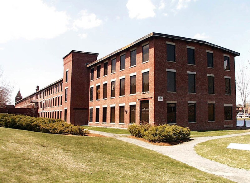 More Photos Of 50 High St, North Andover Research And Development For Lease