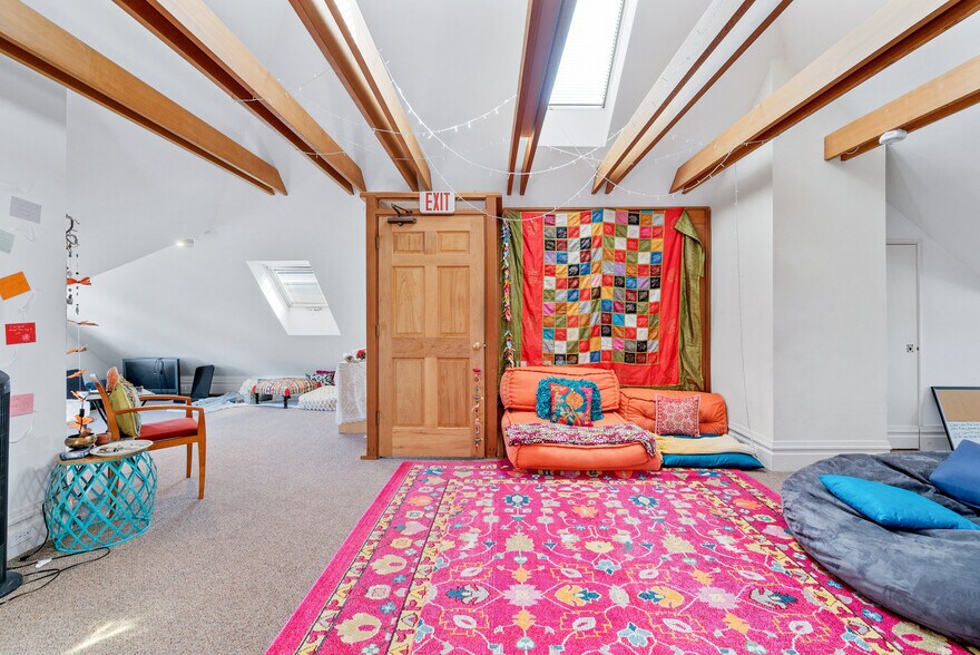 More Photos Of 603 Mission St, Santa Cruz Office For Sale