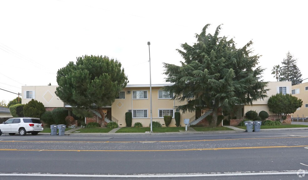 More Photos Of 935 Pomeroy Ave, Santa Clara Apartments For Sale