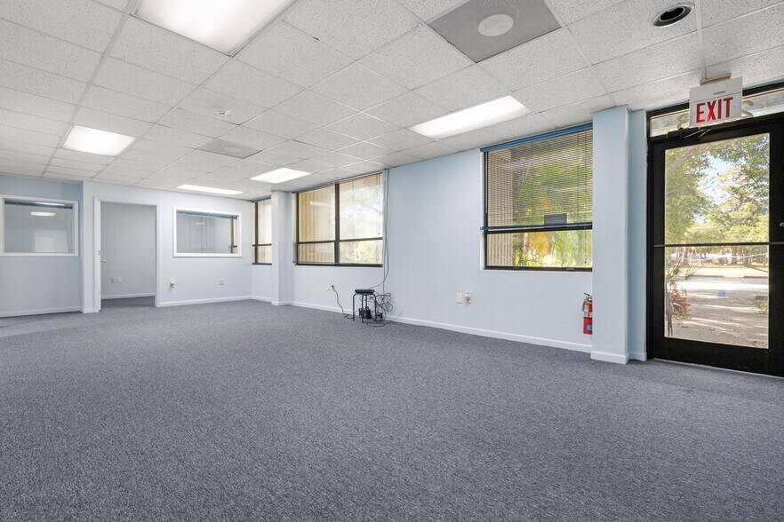 More Photos Of 2953 E 63rd Ave, Bradenton Warehouse For Sale