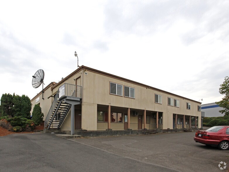 More Photos Of 10300-10330 NE Marx St, Portland Warehouse For Lease