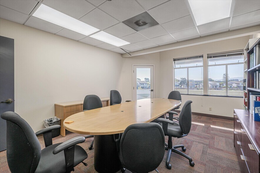 More Photos Of 370-390 Bridge Pky, Redwood City Medical For Sale