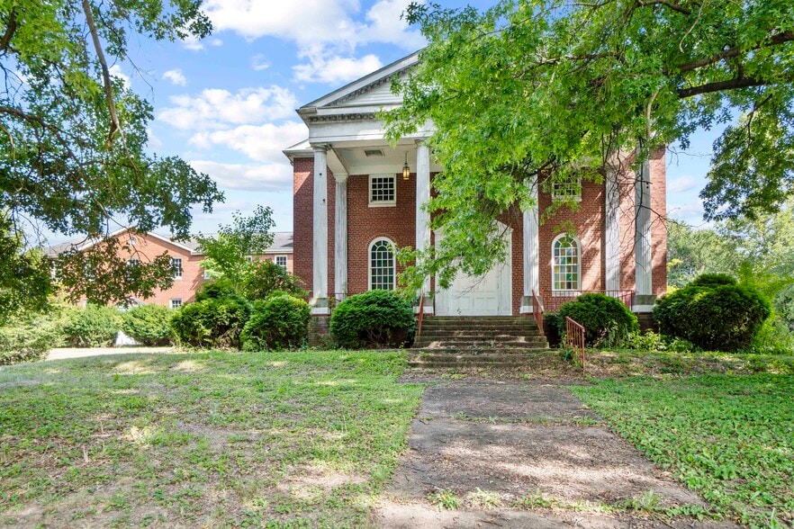 More Photos Of 500 Thompson Ave, Clairton Religious Facility For Sale