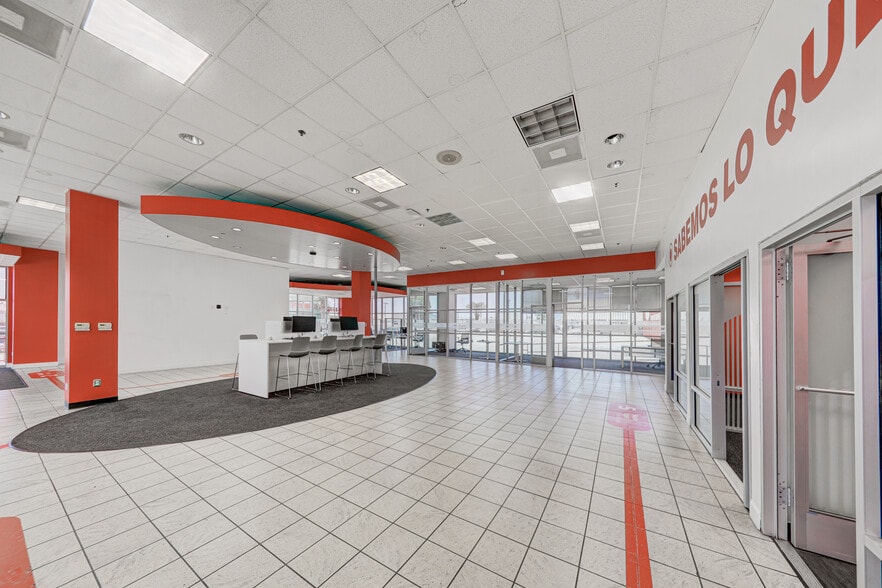 More Photos Of 4608 Rudnick Ct, Bakersfield Auto Dealership For Lease
