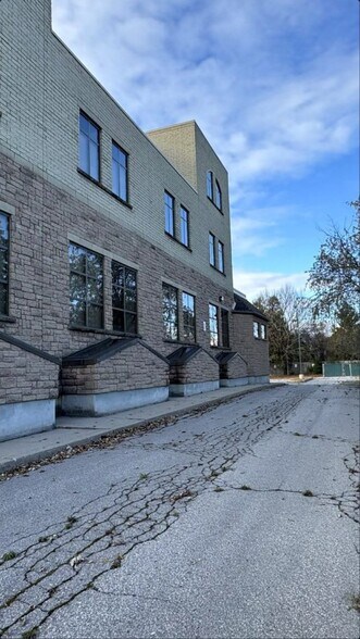 More Photos Of 316 E King St, Cobourg Office For Lease