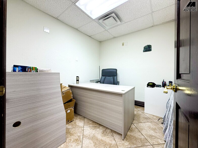 More Photos Of 11379-11399 NW 122nd St, Medley Warehouse For Sale