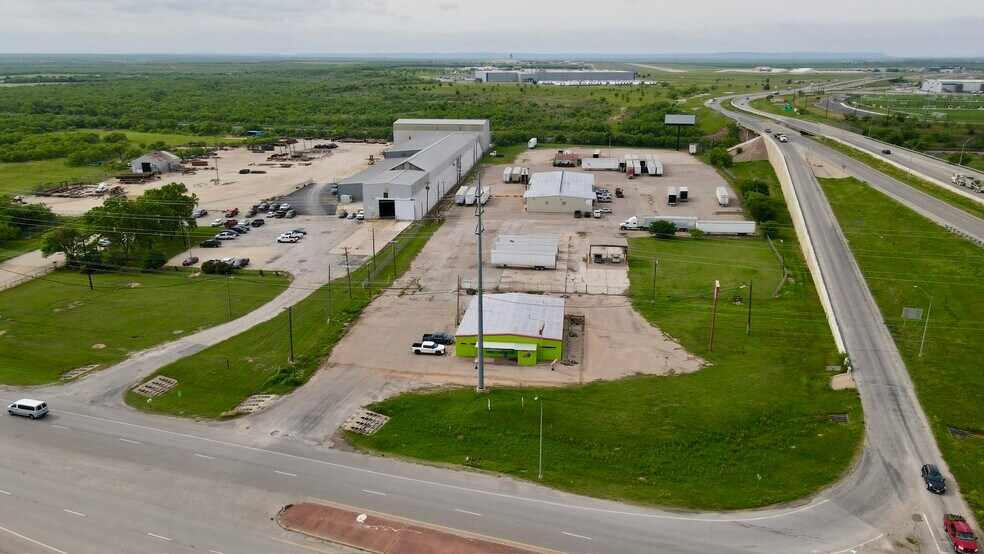 More Photos Of 2601 E Hwy 80, Abilene Office For Sale