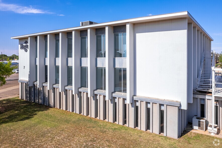 More Photos Of 7 Briercroft Office Park, Lubbock Coworking Space