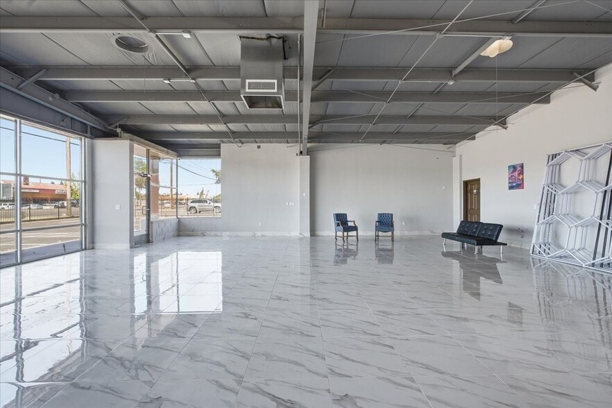 More Photos Of 4554 Auburn Blvd, Sacramento Auto Dealership For Sale