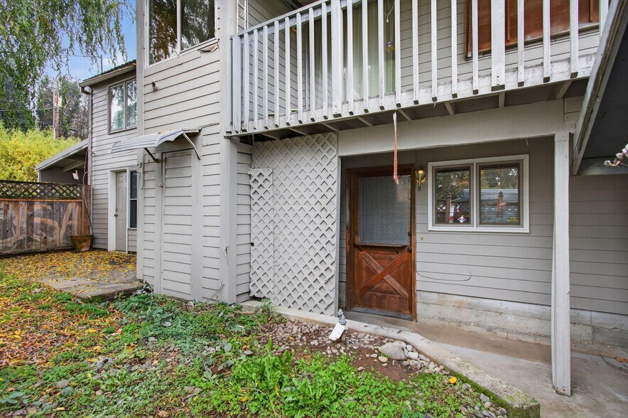 More Photos Of 50316 Columbia River Hwy, Scappoose Restaurant For Sale